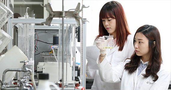 화학·생명과학대학 대표이미지